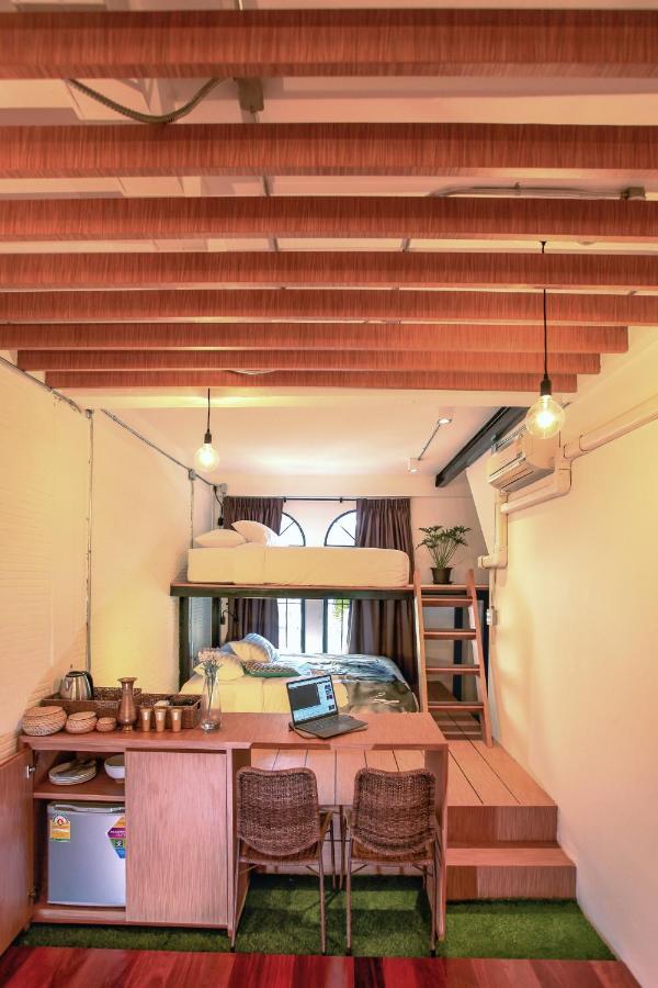 Hidden Habitat - Design Guesthouse กรุงเทพมหานคร ภายนอก รูปภาพ