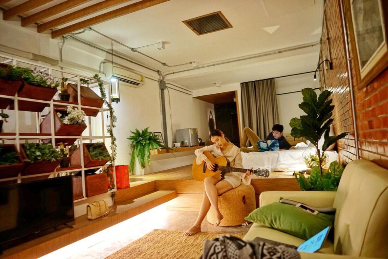 Hidden Habitat - Design Guesthouse กรุงเทพมหานคร ภายนอก รูปภาพ